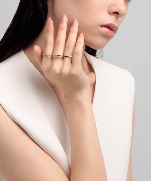 PLUS VENDOME(プラス ヴァンドーム)の「FINELINETATTOO_ダブルフィンガーリング(リング・レディース・シルバー/ゴールド・M)」の13枚目の写真