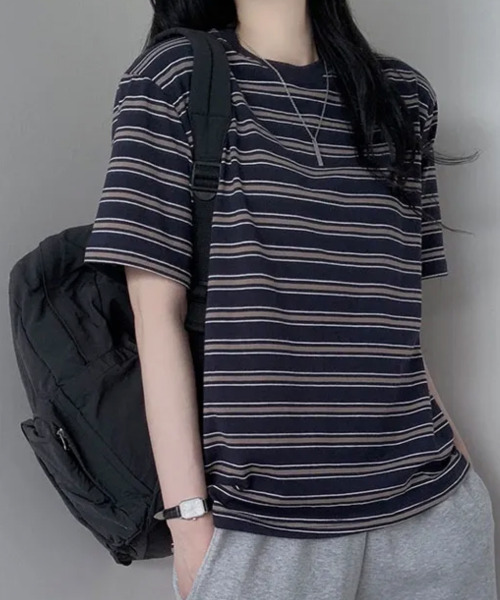 VIVID LADY(ビビッドレディー)の「マルチボーダー 半袖Tシャツ(Tシャツ/カットソー・レディース・レッド/ネイビー/グレー/アイボリー/グリーン・FREE)」の7枚目の写真
