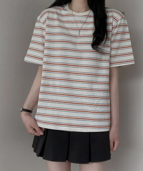 VIVID LADY(ビビッドレディー)の「マルチボーダー 半袖Tシャツ(Tシャツ/カットソー・レディース・レッド/ネイビー/グレー/アイボリー/グリーン・FREE)」の10枚目の写真