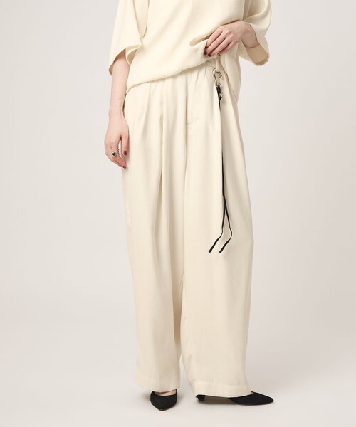 conte(コンテ)の「<conte>スエードライク タックワイドパンツ WHITE(その他パンツ・レディース・ホワイト・38/36)」の6枚目の写真