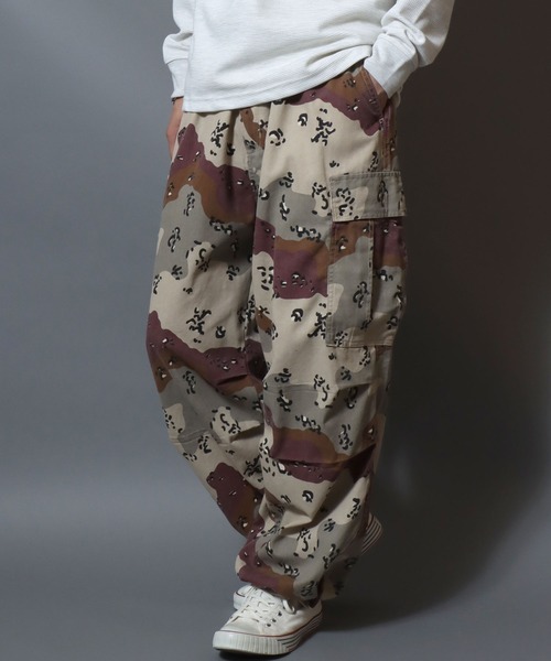 Toucan Surfing(トゥーカンサーフィン)の「【Toucan Surfing】 TC Twill Camouflage Wide Cargo Pants / 【トゥーカンサーフィン】ツイル迷彩ワイドカーゴパンツ カモフラ ミリタリーパンツ メンズ ボトムス ワイドパンツ(カーゴパンツ・メンズ・ベージュ系/カーキ系・M/L/LL)」の2枚目の写真