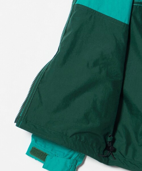 THE NORTH FACE(ザノースフェイス)の「<THE NORTH FACE>コンパクトジャケット / キッズ 130cm-160cm(マウンテンパーカー・キッズ・ブラック/ケリーグリーン/モカ・150cm/130cm/140cm/160cm)」の6枚目の写真