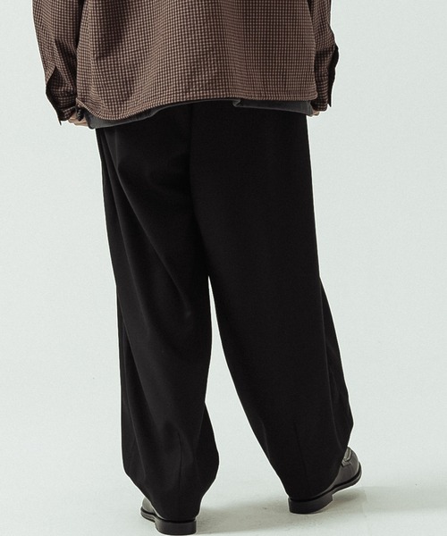 SLICK(スリック)の「【SLICK/スリック】T/R Stretch Gabardine Wide Two Tuck Balloon Pants/T/R ストレッチギャバジン ワイド2タックバルーンパンツ/(スラックス・メンズ・チャコールグレー/ブラウン/ブラック・2/3/1)」の19枚目の写真
