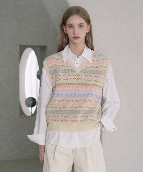 VLETI（ブレッティ）の「Ramswool Jacquard Knit Vest (cream)（ベスト・レディース・クリーム・FREE）」の2枚目の写真