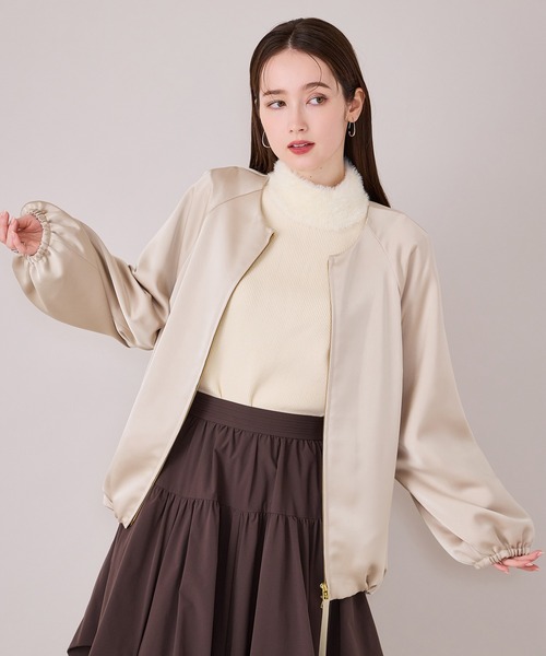 Audie a Muses(オーディアミューズ)の「ふっくらギャザーディテールジップアップブルゾン(ブルゾン・レディース・ベージュ/ネイビー・FREE)」の21枚目の写真