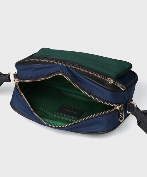 Paul Smith(ポールスミス)の「ブランデッドナイロン スモールショルダーバッグ【553458 N310S】(ショルダーバッグ・メンズ・グレイッシュベージュ/ネイビー/ブラック・FREE)」の6枚目の写真