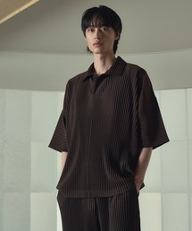 TNGT（ティーエヌジーティー）の「TNGT(ティーエヌジーティー)Yoyogi プリーツポロ（ポロシャツ）」