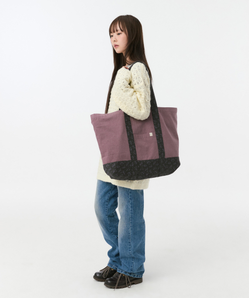 OHESHIO（オヘシオ）の「VINTAGE FLORAL TOTE BAG, PURPLE（トートバッグ・レディース・その他・FREE）」の6枚目の写真