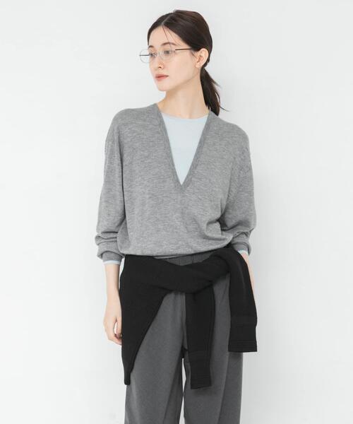 URBAN RESEARCH（アーバンリサーチ）の「ウールブレンドレイヤードデザインニット（ニット/セーター・レディース・グレー/ボルドー/ベージュ・FREE）」の2枚目の写真
