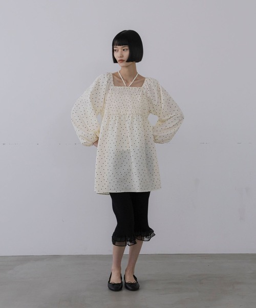 LOWRYS FARM(ローリーズファーム)の「ペプラムチュニックブラウス 1064959(シャツ/ブラウス・レディース・ブラック/アイボリー・FREE)」の19枚目の写真