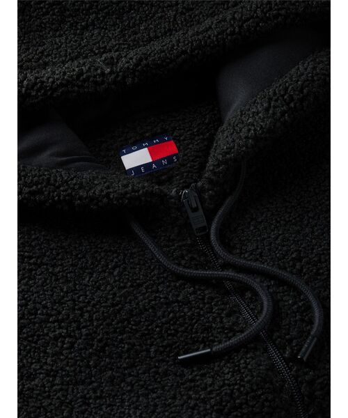 tommy jeans（トミー ジーンズ）の「【ZOZO限定】フラッグロゴ シェルパフリース ジップアップパーカー（スウェット・レディース・ブラック/ホワイト・SMALL/MEDIUM/X-SMALL）」の7枚目の写真