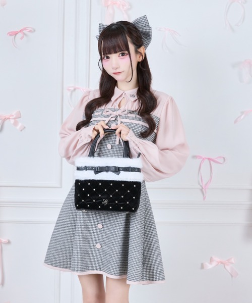 LAFARY(ラファリー)の「キルティングファーバッグ(ショルダーバッグ・レディース・ホワイト/ブルー/ピンク/ブラック・FREE)」の5枚目の写真