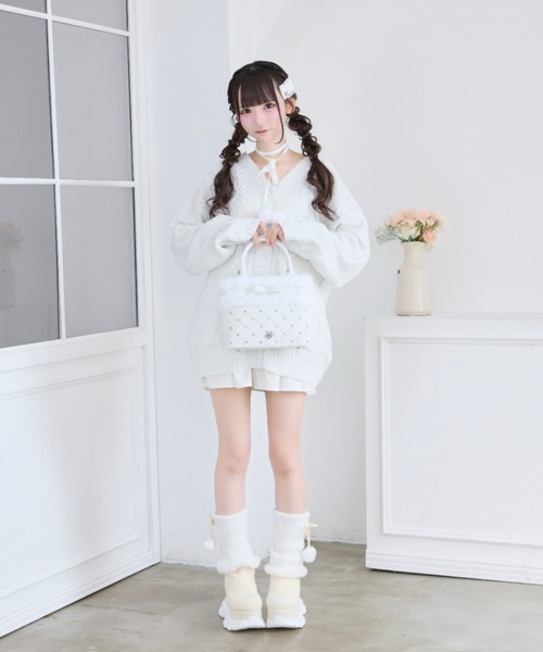 LAFARY(ラファリー)の「キルティングファーバッグ(ショルダーバッグ・レディース・ホワイト/ブルー/ピンク/ブラック・FREE)」の6枚目の写真