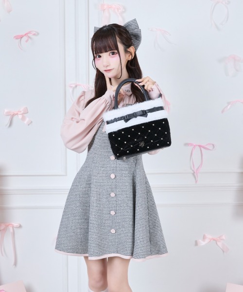 LAFARY(ラファリー)の「キルティングファーバッグ(ショルダーバッグ・レディース・ホワイト/ブルー/ピンク/ブラック・FREE)」の7枚目の写真