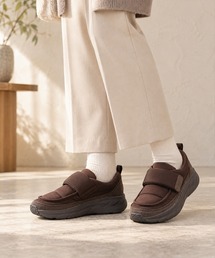 （MOZ LAGOM】モズ パフィーモックシューズ 厚底 ワイドベルト ボリュームソール