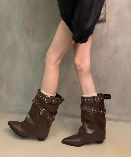 mebole(メボレ)の「double belt cover boots(ブーツ・レディース・キャメル/ブラウン/ブラック・MEDIUM/SMALL/LARGE)」の13枚目の写真