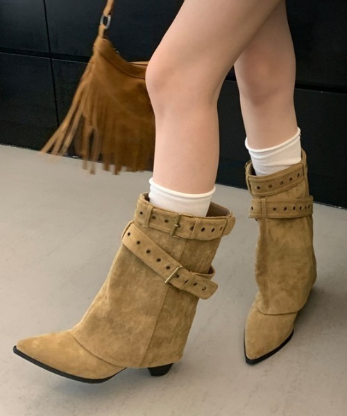 mebole(メボレ)の「double belt cover boots(ブーツ・レディース・キャメル/ブラウン/ブラック・MEDIUM/SMALL/LARGE)」の15枚目の写真