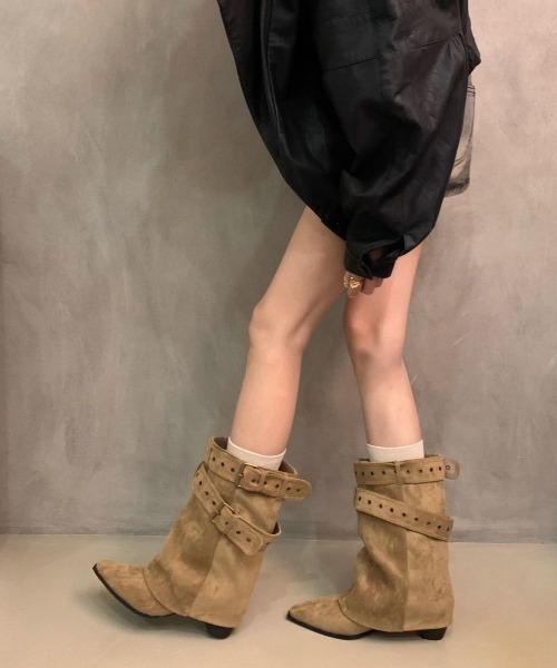 mebole(メボレ)の「double belt cover boots(ブーツ・レディース・キャメル/ブラウン/ブラック・MEDIUM/SMALL/LARGE)」の21枚目の写真