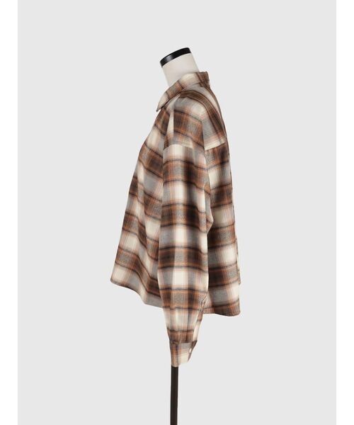 FIKA.(フィーカ)の「Ombre check cropped shirt(シャツ/ブラウス・レディース・ダークオレンジ・FREE)」の3枚目の写真