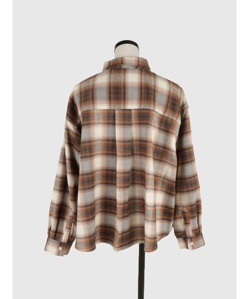 FIKA.(フィーカ)の「Ombre check cropped shirt(シャツ/ブラウス・レディース・ダークオレンジ・FREE)」の4枚目の写真