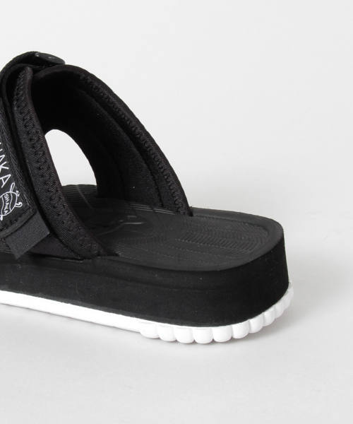 SHAKA(シャカ)の「SHAKA×UR 別注CHILL OUT(サンダル・メンズ・ブラック/グレー・8/10/9/7)」の10枚目の写真