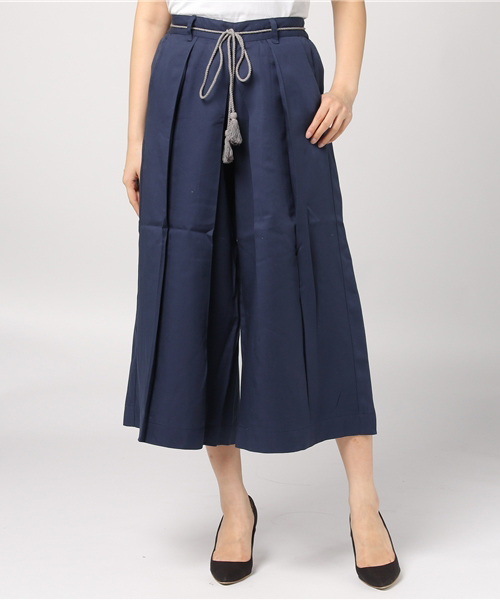 LBC（エルビーシー）の「テンセルツイルイージーパンツ                （その他パンツ・レディース・ネイビー/ベージュ・MEDIUM/LARGE）」の2枚目の写真