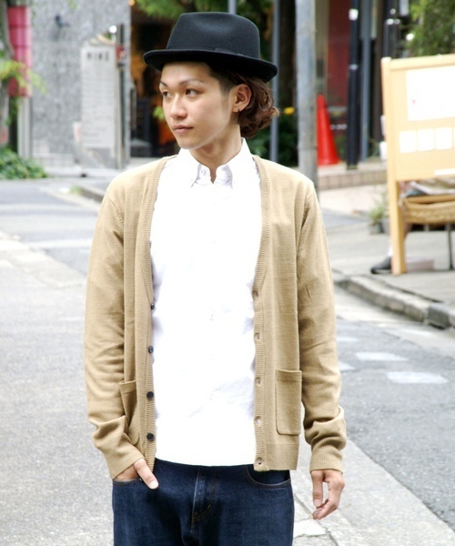 WEGO（ウィゴー）の「カシミアタッチVネックカーディガン（カーディガン/ボレロ・メンズ・ホワイト/ブラック/ベージュ/ケリー/ネイビー/レッド/ワイン/ターコイズブルー/ライトベージュ/マスタード/ロイヤルブルー・MEDIUM/LARGE）」の4枚目の写真