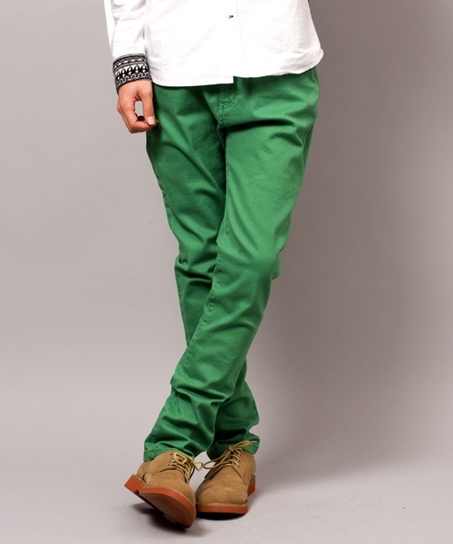 WEGO（ウィゴー）の「WEGO/スリムフィットストレッチパンツ（チノパンツ・メンズ・ブラック/ベージュ/ネイビー/パープル/グレー/インディゴブルー/イエロー/グリーン/ダークインディゴブルー/ワイン/ロイヤルブルー・MEDIUM/LARGE/SMALL）」の4枚目の写真