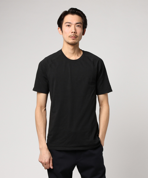 Calvin Klein Underwear(カルバンクラインアンダーウェア)の「FOCUSED FIT LOUNGE クルーネックTシャツ(ルームウェア/パジャマ・メンズ・グレー/ブラック・MEDIUM/SMALL/LARGE/X-LARGE)」の1枚目の写真