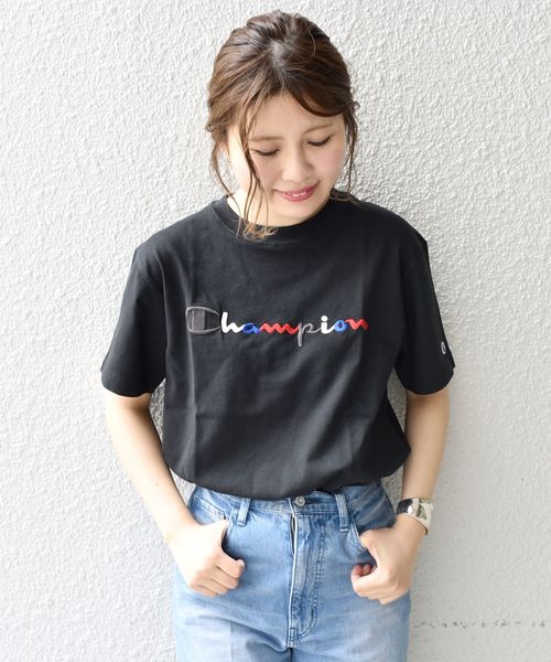 Champion（チャンピオン）の「Champion:カラーロゴTEE（Tシャツ/カットソー・レディース・ホワイト/ブラック・ONE SIZE）」の2枚目の写真