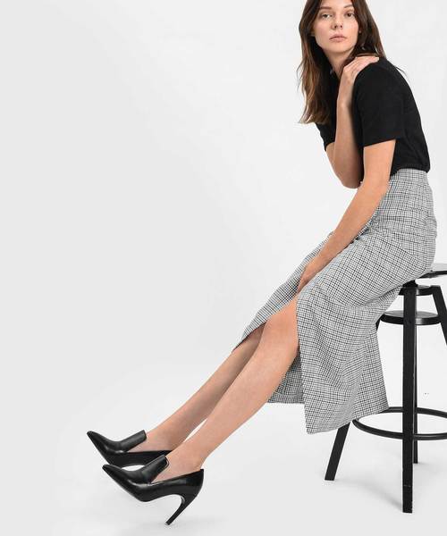 CHARLES & KEITH（チャールズ & キース）の「エクステンデッドトップラインヒール / EXTENDED TOPLINE HEELS（パンプス・レディース・ブラック/ダークブラウン/グリーン・22.5cm/23cm/23.5cm/24.5cm/25cm/25.5cm）」の8枚目の写真