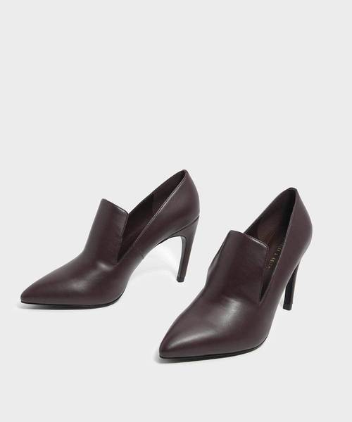 CHARLES & KEITH（チャールズ & キース）の「エクステンデッドトップラインヒール / EXTENDED TOPLINE HEELS（パンプス・レディース・ブラック/ダークブラウン/グリーン・22.5cm/23cm/23.5cm/24.5cm/25cm/25.5cm）」の11枚目の写真