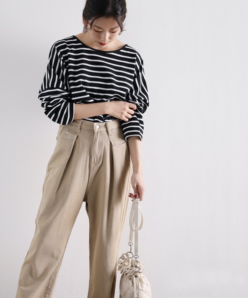 classicalelf(クラシカルエルフ)の「ボーダー&無地 長袖ミドル丈ドルマンスリーブのクルーネックロングTシャツ(Tシャツ/カットソー)」|ブラック系その他