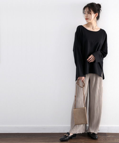 classicalelf（クラシカルエルフ）の「ボーダー＆無地　長袖ミドル丈ドルマンスリーブのクルーネックロングTシャツ（Tシャツ/カットソー・レディース・ホワイト系その他/ホワイト/ブラック/ブラック系その他・MEDIUM/LARGE/X-LARGE/SMALL）」の8枚目の写真