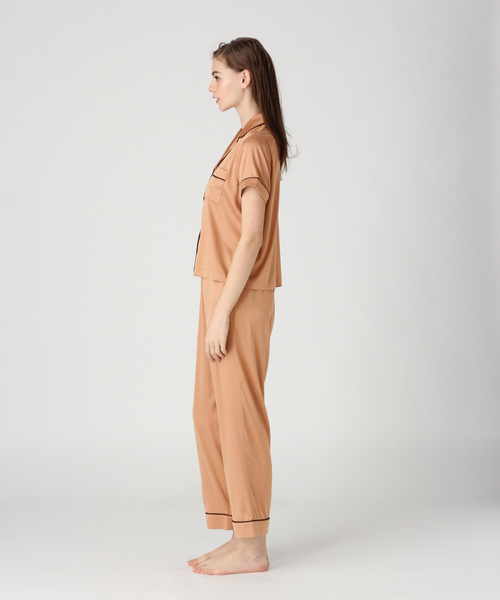 bijorie（ビジュリィ）の「サテンパジャマセット（ルームウェア/パジャマ・レディース・ネイビー/アイボリー/モカ・FREE）」の7枚目の写真