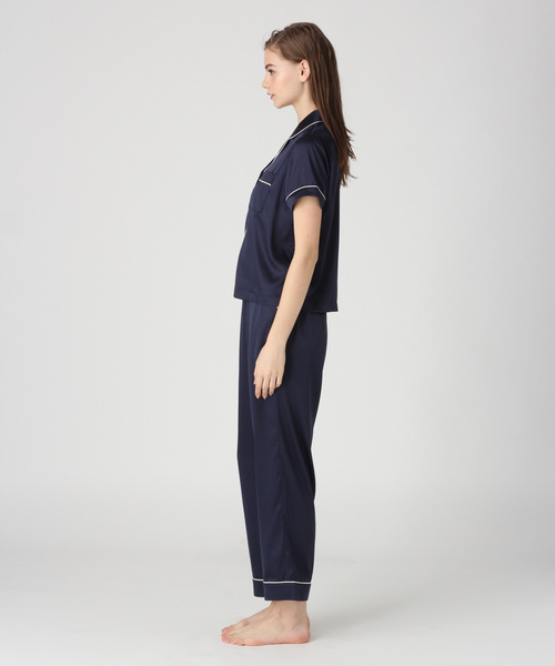 bijorie（ビジュリィ）の「サテンパジャマセット（ルームウェア/パジャマ・レディース・ネイビー/アイボリー/モカ・FREE）」の10枚目の写真