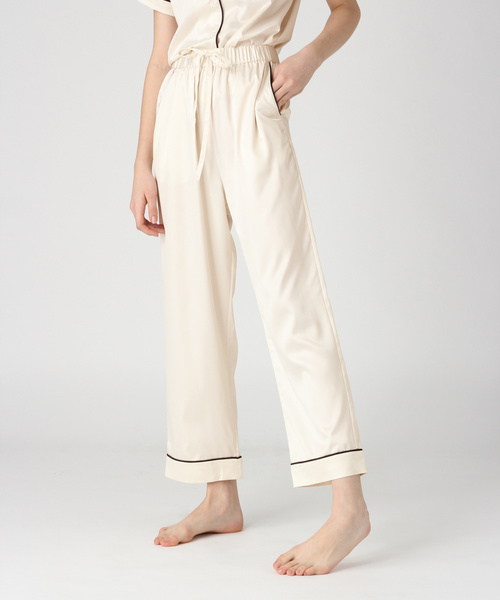 bijorie（ビジュリィ）の「サテンパジャマセット（ルームウェア/パジャマ・レディース・ネイビー/アイボリー/モカ・FREE）」の18枚目の写真