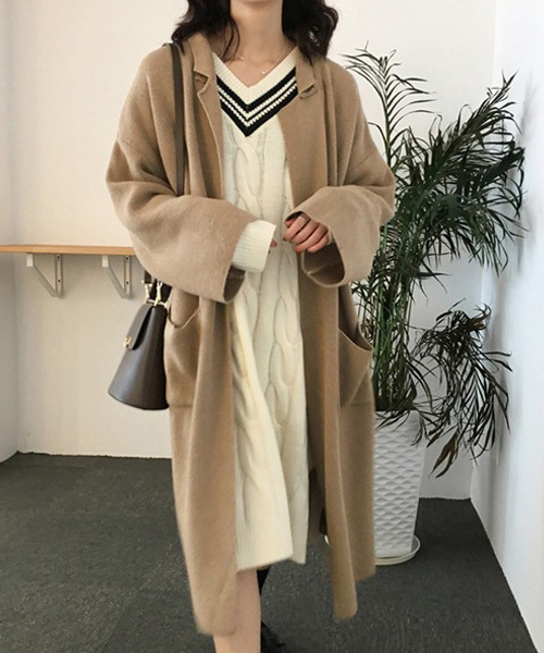 c.u.l(シーユーエル)の「【c.u.l】【2019AW】オーバーサイズ コーディガン chw591(カーディガン/ボレロ・レディース・ホワイト/ブラック/ベージュ/グレー・FREE)」の4枚目の写真