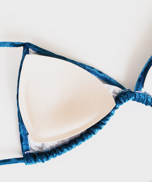 Ninarobe（ニーナローブ）の「ベロアレトロカラービキニ（水着）」 - WEAR