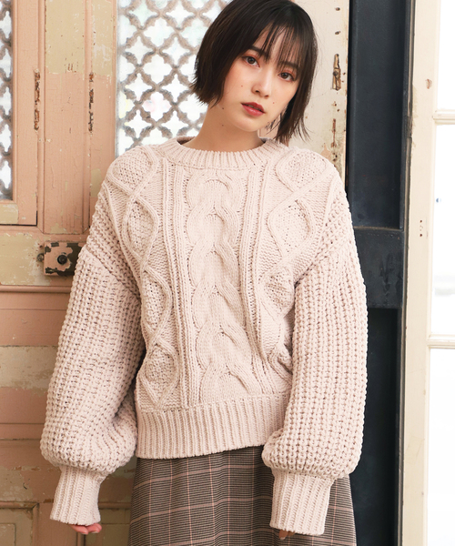 one after another NICE CLAUP（ワンアフターアナザーナイスクラップ）の「【WEB限定】 モールヤーンケーブルニット（ニット/セーター・レディース・アイボリー/モカ/ライトベージュ/ピンク・FREE）」の3枚目の写真