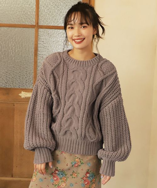 one after another NICE CLAUP（ワンアフターアナザーナイスクラップ）の「【WEB限定】 モールヤーンケーブルニット（ニット/セーター・レディース・アイボリー/モカ/ライトベージュ/ピンク・FREE）」の2枚目の写真