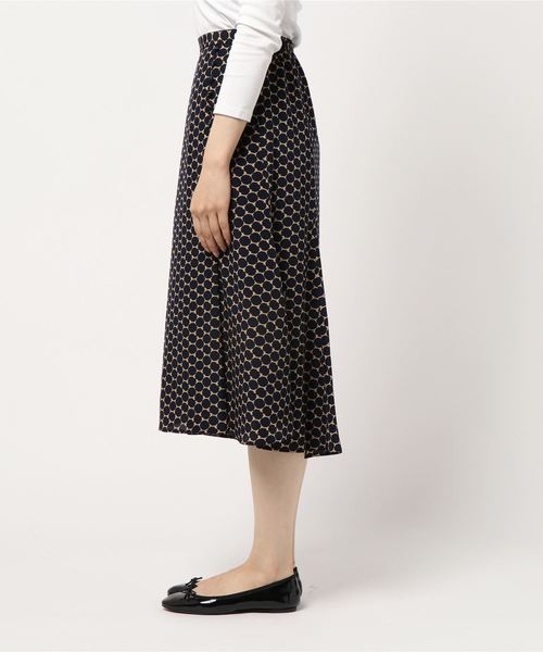 La TOTALITE（ラトータリテ）の「デシンキカプリントミモレスカート【手洗い可能】（スカート・レディース・ブラック/ネイビー・38/36）」の4枚目の写真