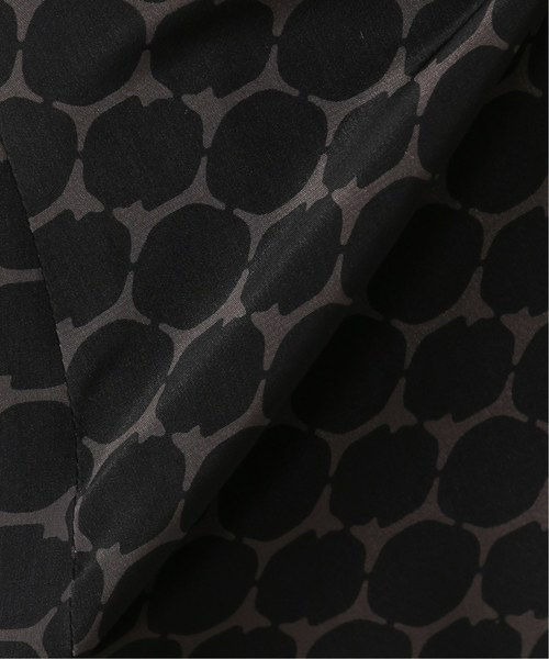 La TOTALITE（ラトータリテ）の「デシンキカプリントミモレスカート【手洗い可能】（スカート・レディース・ブラック/ネイビー・38/36）」の6枚目の写真