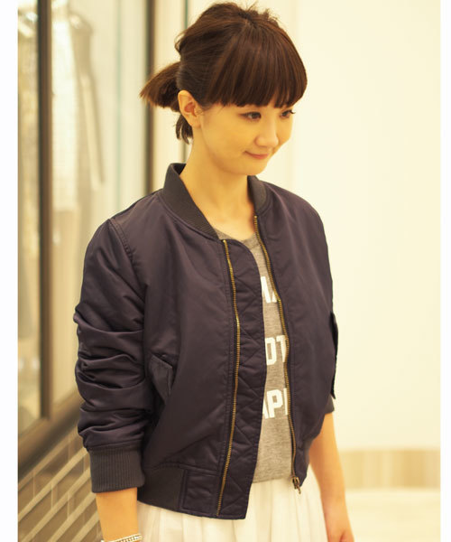 Jewel Changes（ジュエルチェンジズ）の「JCT N TWL ヴィンテージ MA-1（ブルゾン・レディース・オリーブ/ネイビー・36/38）」の2枚目の写真