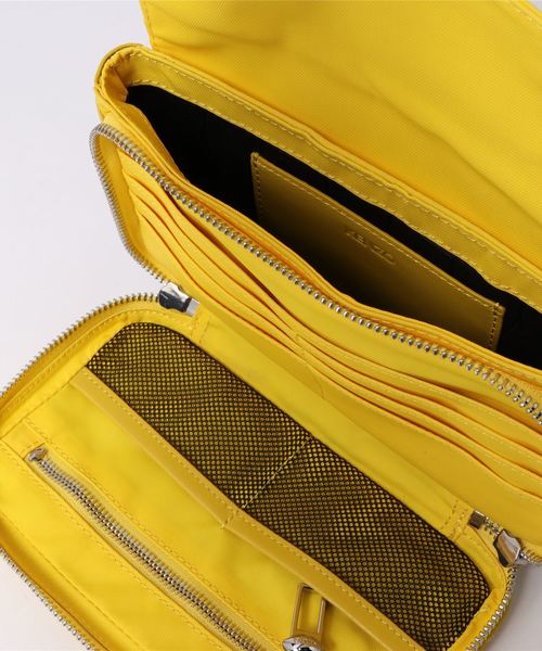 KENZO（ケンゾー）の「Kenzo Link Flat Crossbody（ボディバッグ 