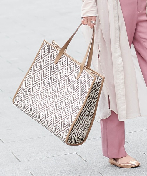DouDou(ドゥドゥ)の「ジャガード織りトートバッグ(トートバッグ・レディース・ベージュ/カーキ・FREE)」の1枚目の写真