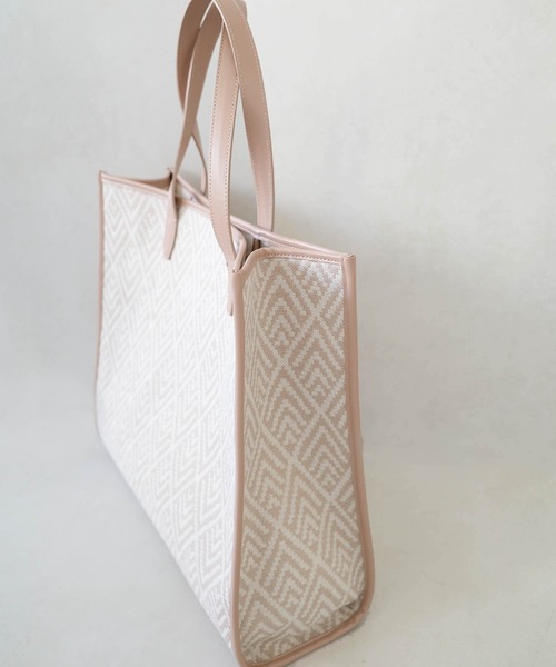 DouDou(ドゥドゥ)の「ジャガード織りトートバッグ(トートバッグ・レディース・ベージュ/カーキ・FREE)」の11枚目の写真