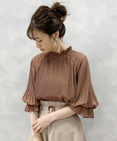 one after another NICE CLAUP（ワンアフターアナザーナイスクラップ）の「【WEB限定】消しプリーツブラウス（シャツ/ブラウス・レディース・ブラック/モカ/ベージュ系その他/ピンクベージュ/ドット・FREE）」の3枚目の写真