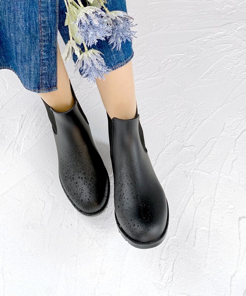 SOROTTO(ソロット)の「完全防水 サイドゴアラバーレインブーツ(レインシューズ・レディース・ブラック/ダークブラウン・22.5cm/23.0cm/23.5cm/24.0cm/24.5cm/25.0cm/25.5cm/26.0cm/26.5cm)」の9枚目の写真