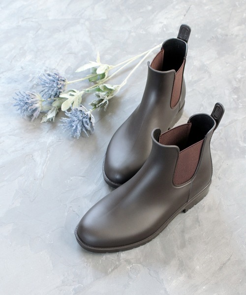 SOROTTO(ソロット)の「完全防水 サイドゴアラバーレインブーツ(レインシューズ・レディース・ブラック/ダークブラウン・22.5cm/23.0cm/23.5cm/24.0cm/24.5cm/25.0cm/25.5cm/26.0cm/26.5cm)」の13枚目の写真